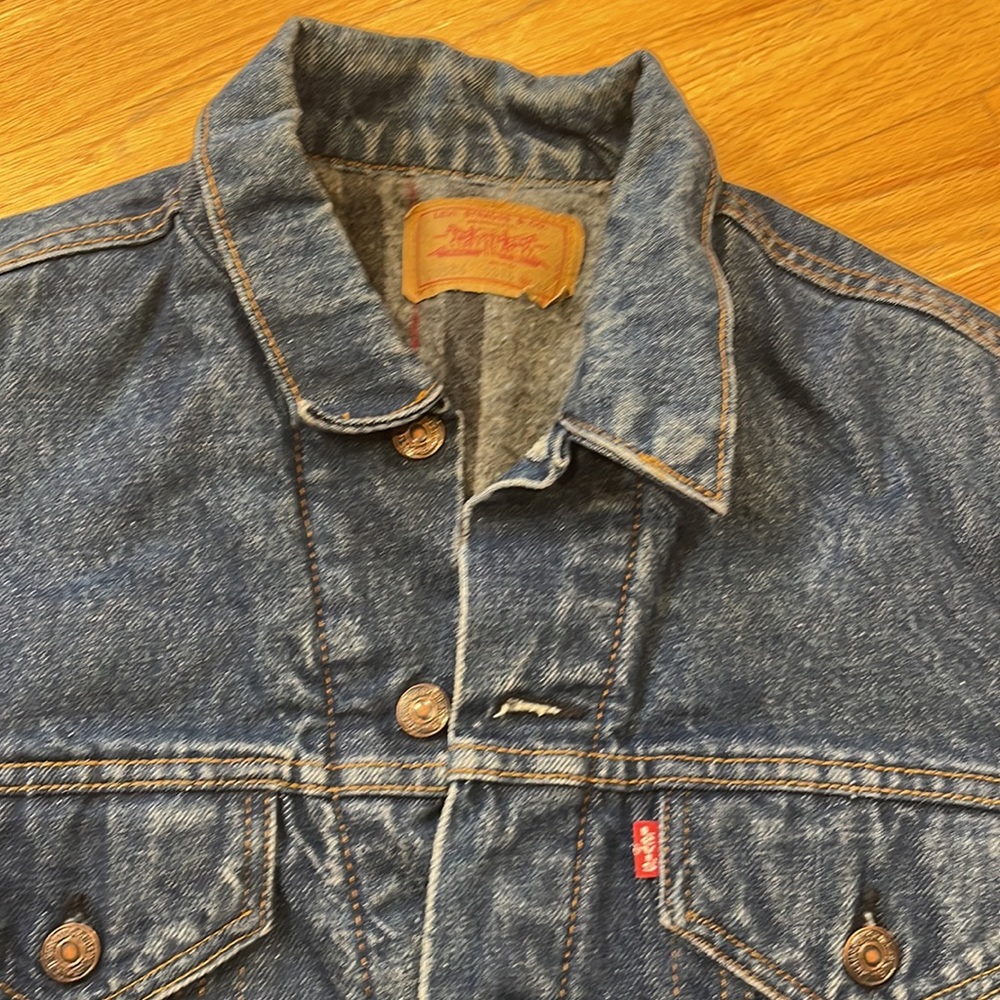 vintage Levi’s trucker jacket